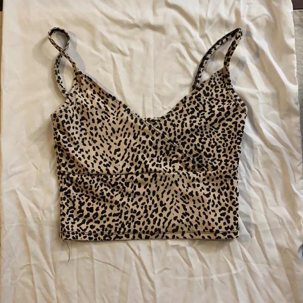 V-neck leopard print cropped top / shein